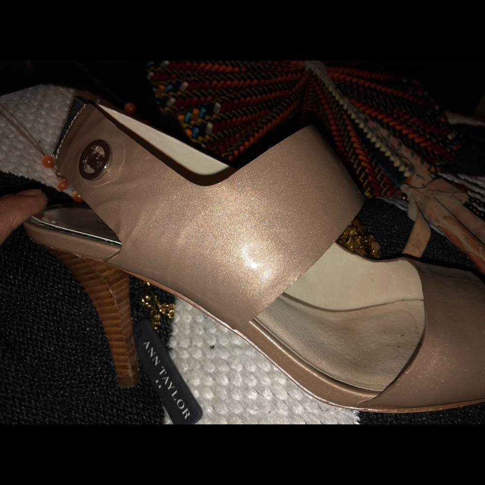 Metallic Tan - Picture 3 of 5